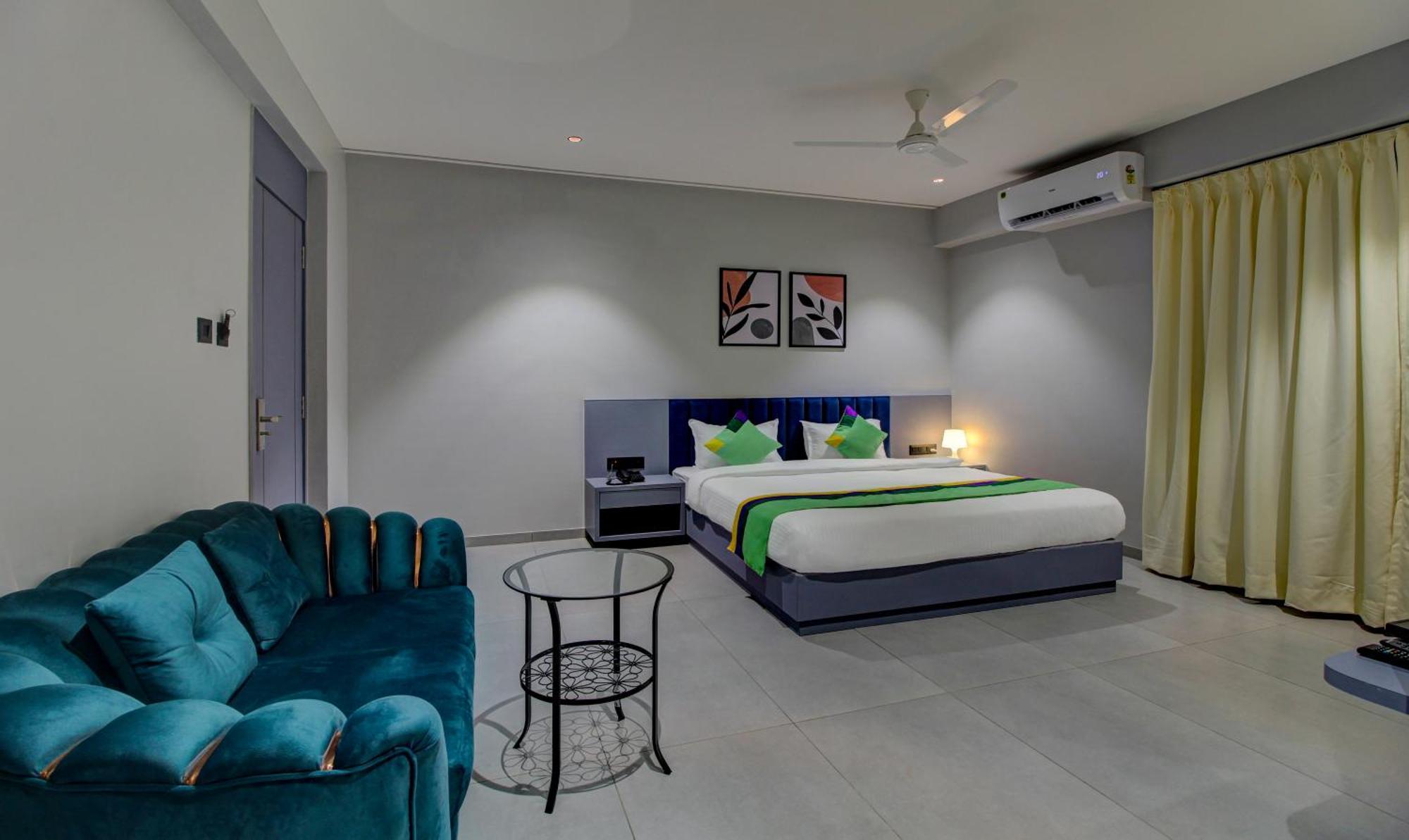 Comfort Inn Baner- Indian Nationals Only Пюн Екстериор снимка